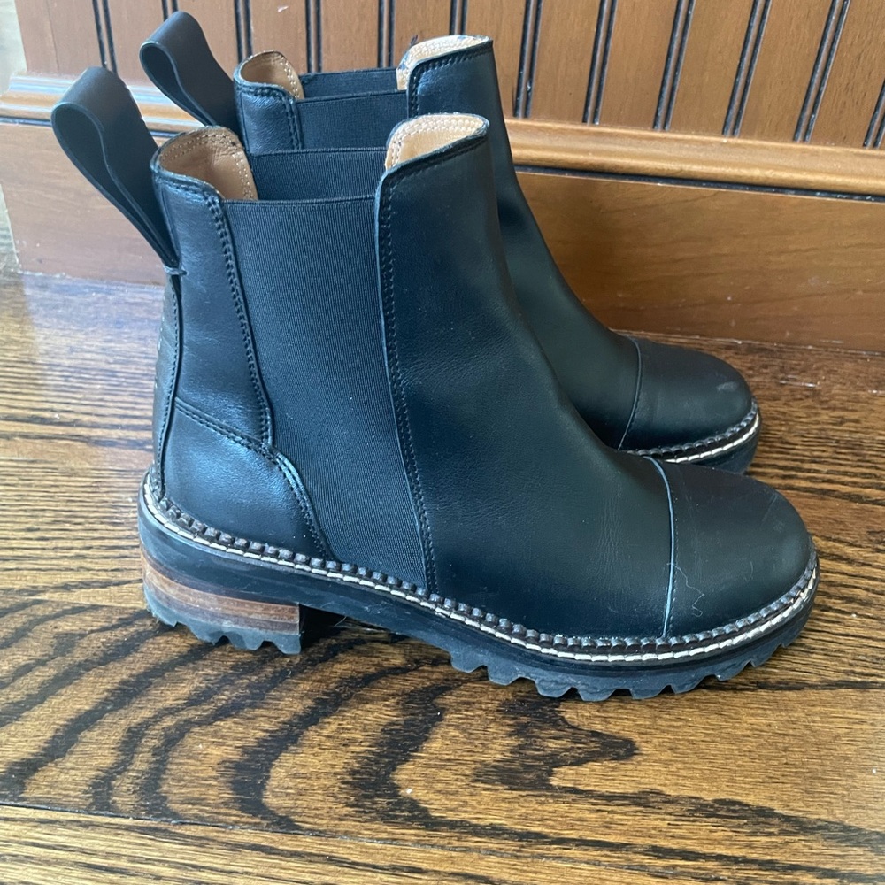Chelsea boots